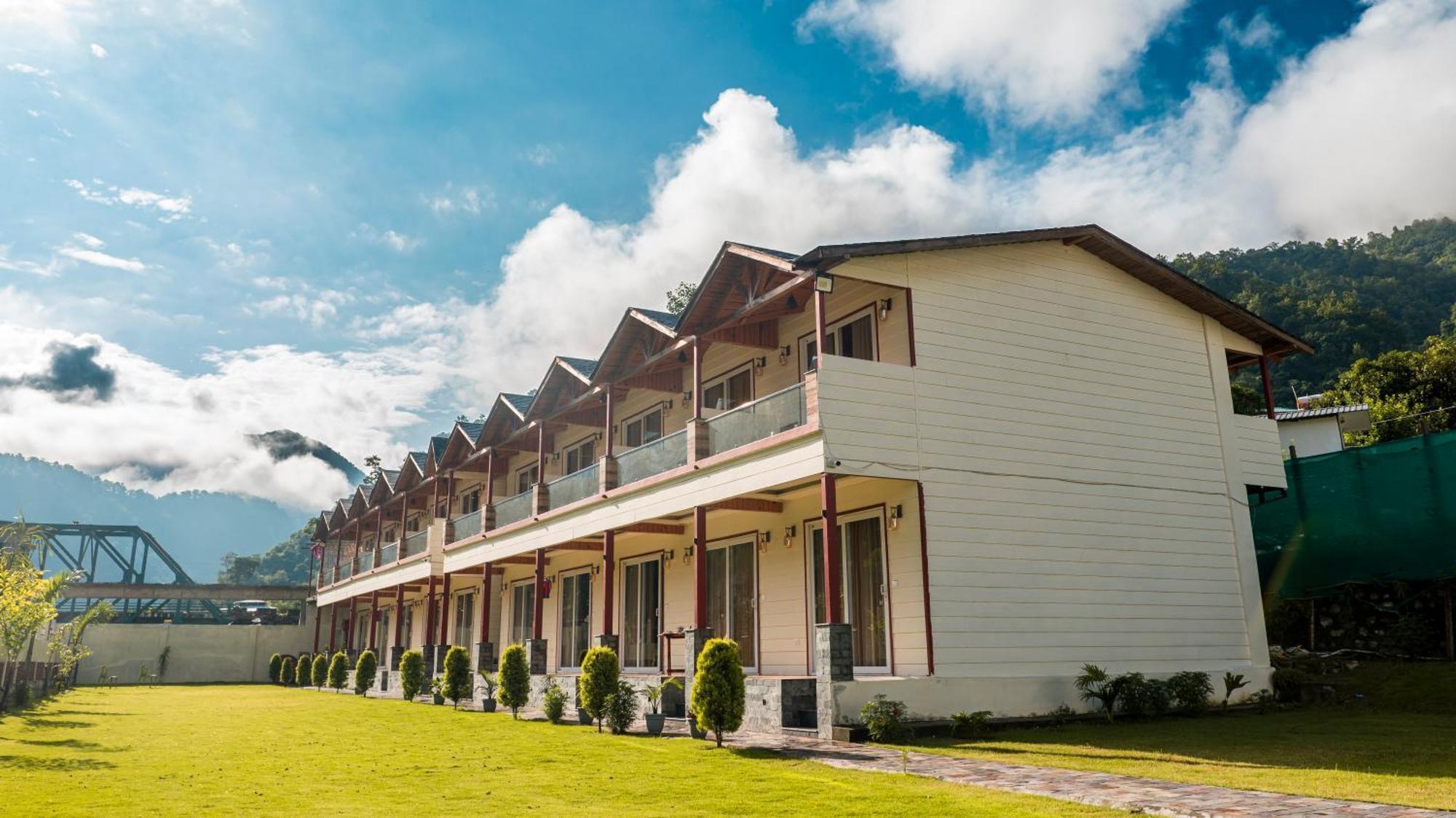 Qcent Woods Resort & Spa, Rishīkesh Exterior foto